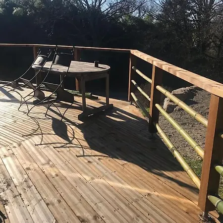 Maison Ronde Atypique En Bois *