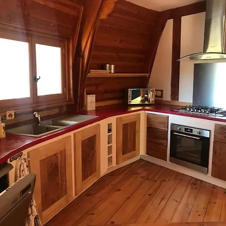 Maison Ronde Atypique En Bois Holiday home