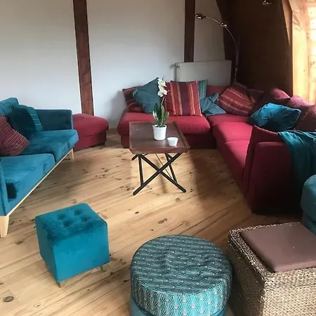 Maison Ronde Atypique En Bois
